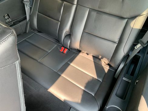 Used 2022 Ford Explorer ST AWD/4WD image 38