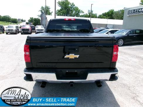 Used 2018 Chevrolet Silverado 1500 LT w/ LT Eassist Package RWD image 4