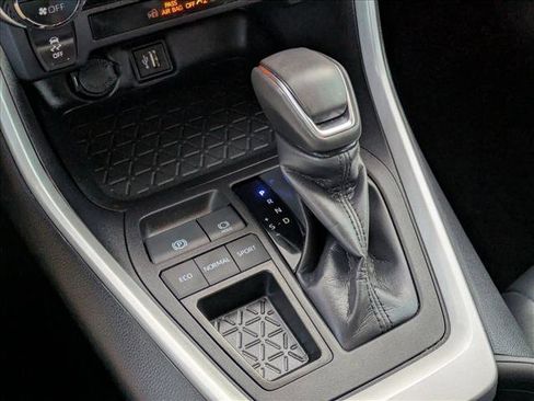 Used 2024 Toyota RAV4 XLE Premium image 14