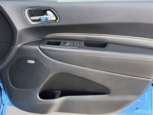 Used 2018 Dodge Durango R/T w/ Technology Group image 30