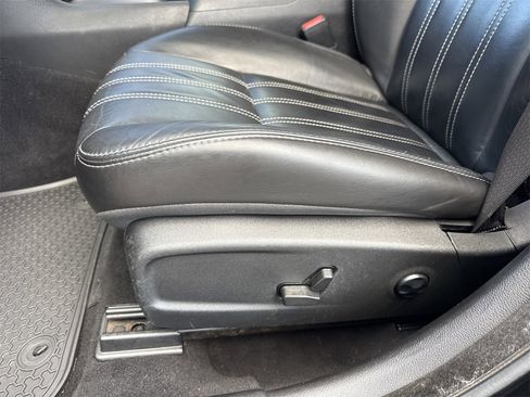 Used 2021 Chrysler 300 S image 18