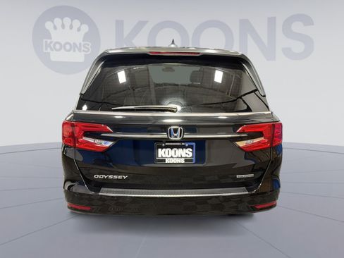 Used 2023 Honda Odyssey Touring image 5