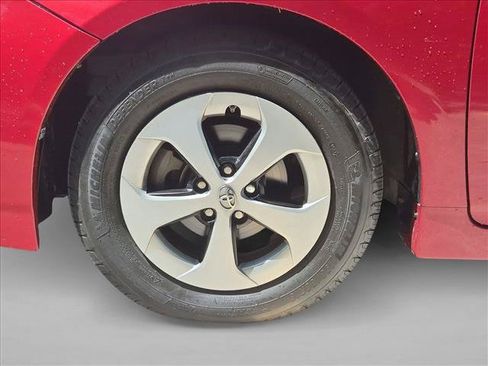 Used 2014 Toyota Prius Two FWD image 19