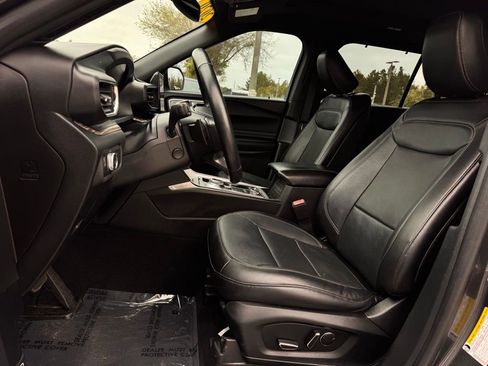 Used 2020 Ford Explorer Limited w/ Class III Trailer Tow Package AWD/4WD image 15