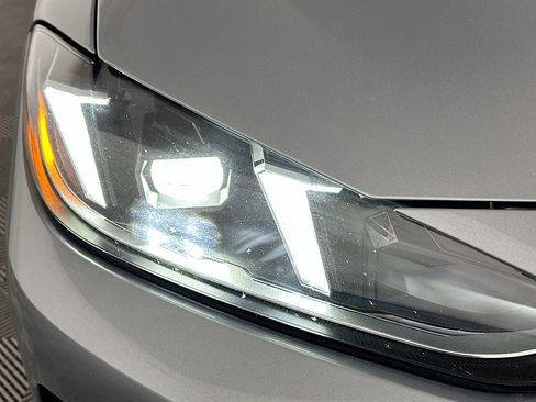 Used 2025 BMW 430i Coupe image 9