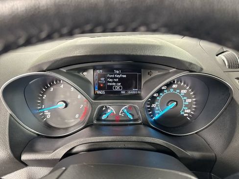 Used 2015 Ford Escape Titanium w/ Equipment Group 301A FWD image 16