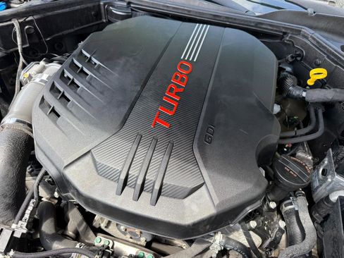 Used 2019 Kia Stinger GT2 image 21