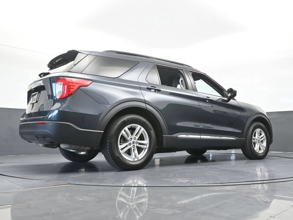 Used 2023 Ford Explorer XLT RWD image 56