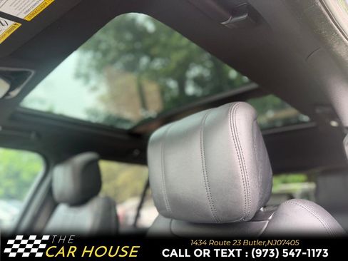 Used 2018 Land Rover Range Rover HSE AWD/4WD image 16