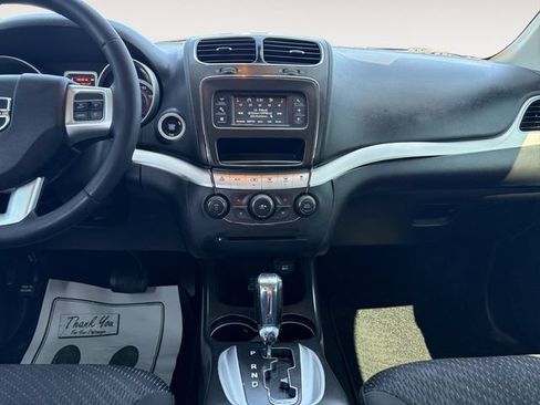 Used 2018 Dodge Journey SE w/ Popular Equipment Group AWD/4WD image 11