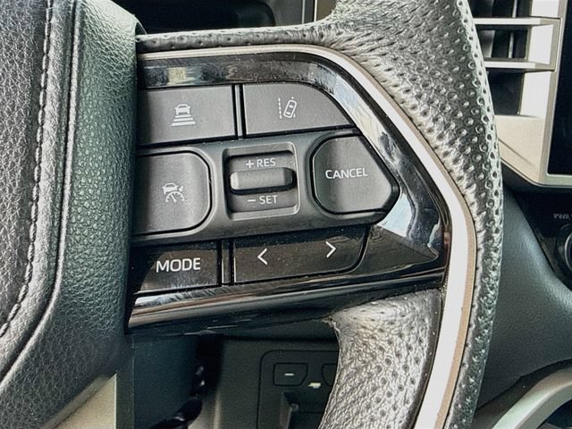 Used 2023 Toyota Sequoia SR5 w/ SR5 Premium Package AWD/4WD image 39