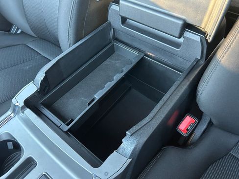 Used 2020 Ford Expedition XLT image 38