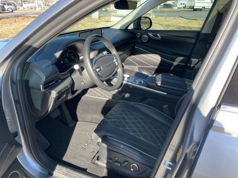 Used 2023 Genesis GV80 3.5T w/ Prestige Package image 12