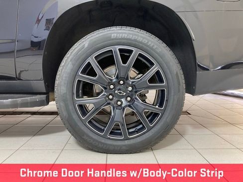 Used 2023 Chevrolet Suburban High Country AWD/4WD image 32