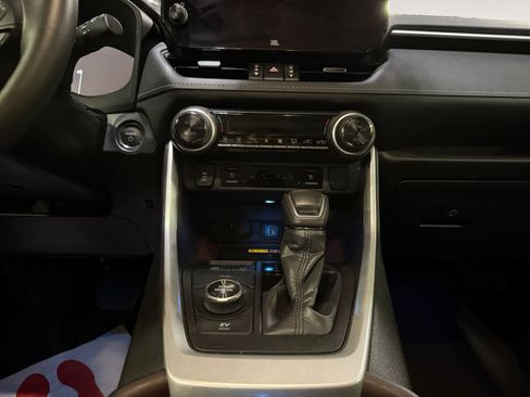 Used 2024 Toyota RAV4 Limited w/ Advanced Technology Package image 15