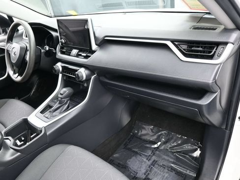 Used 2025 Toyota RAV4 XLE w/ Convenience Package FWD image 40