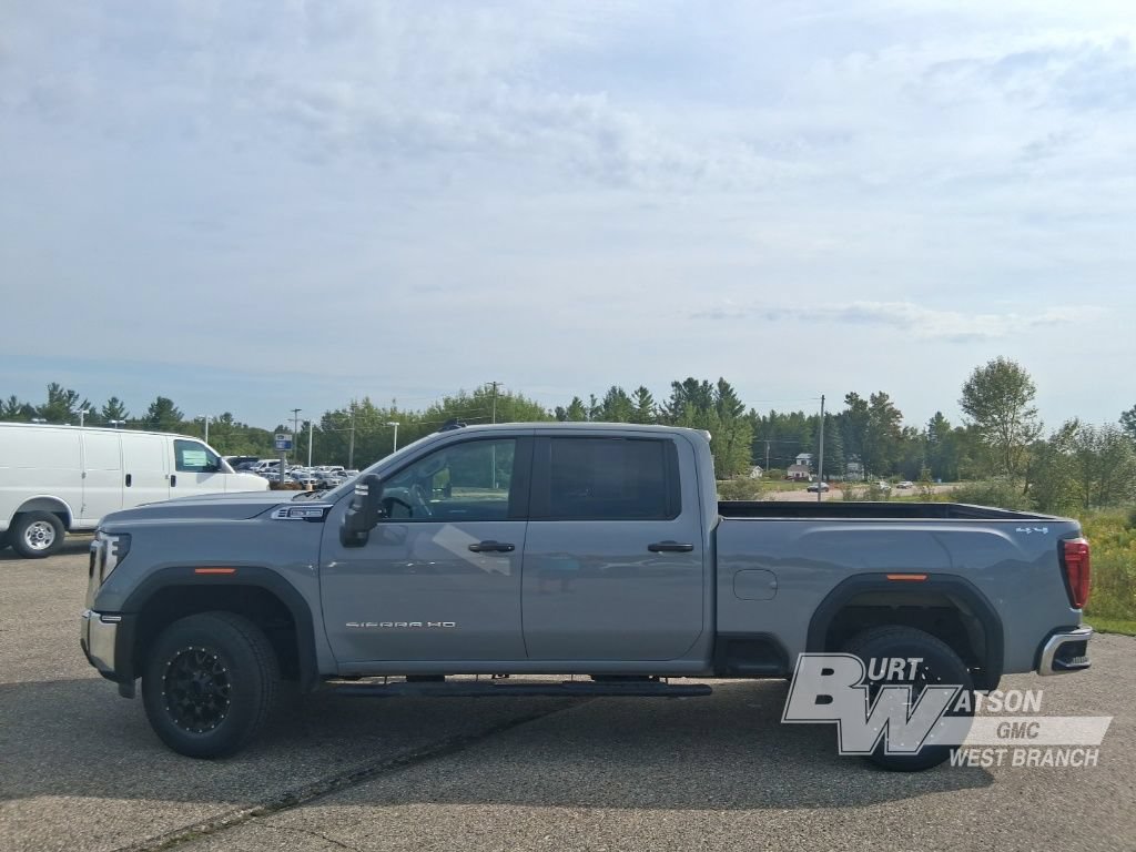 Used 2025 GMC Sierra 2500 Pro w/ Convenience Package AWD/4WD image 3