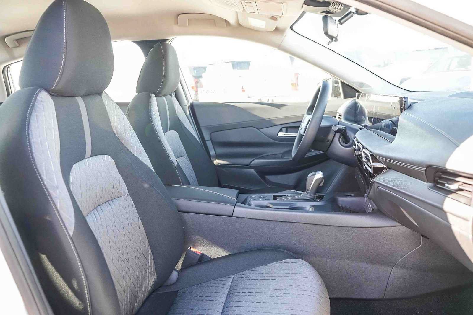 New 2027 Nissan Sentra SV w/ Floor Mat Package FWD image 18