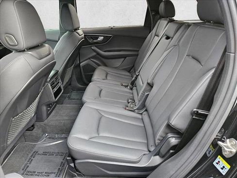 Used 2025 Audi Q7 3.0T Premium Plus AWD/4WD image 13