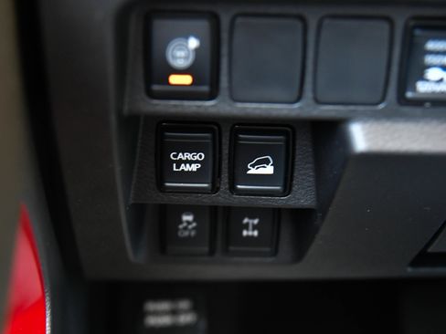 Used 2023 Nissan Frontier PRO-4X w/ Pro-4X Premium Package AWD/4WD image 38