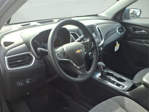 Certified 2024 Chevrolet Equinox LT w/ LPO, Floor Liner Package FWD image 7