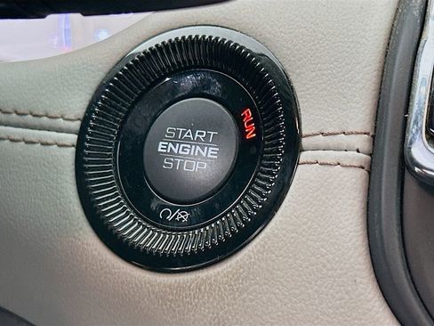 Certified 2022 Jeep Compass Limited image 22