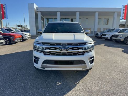 Certified 2023 Ford Expedition Max Platinum image 3