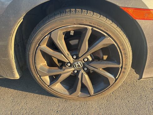 Used 2019 Honda Civic Sport image 11