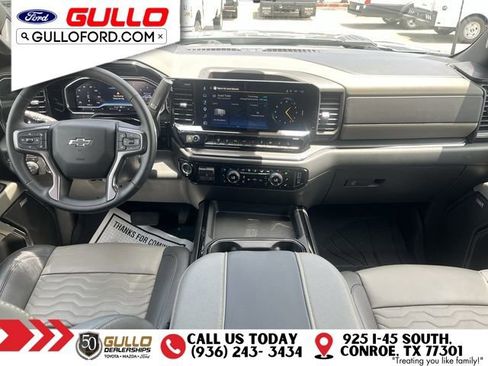 Used 2025 Chevrolet Silverado 2500 ZR2 w/ Technology Package AWD/4WD image 10