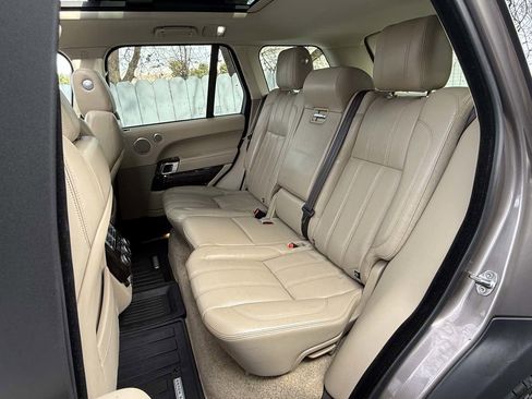 Used 2016 Land Rover Range Rover HSE image 8