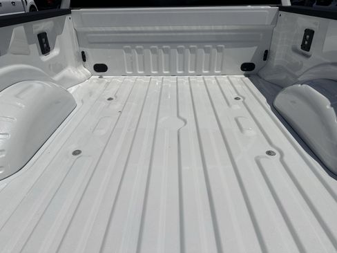 Used 2026 Ford F250 Platinum AWD/4WD image 9
