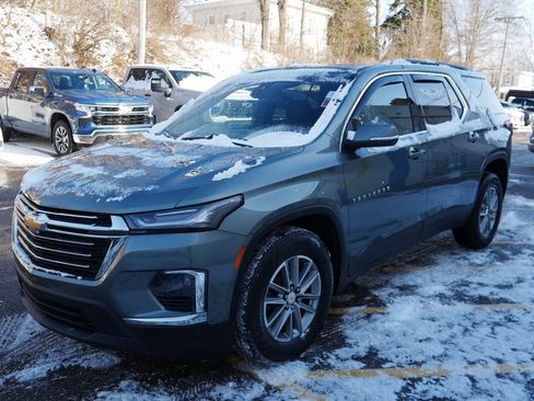 Used 2023 Chevrolet Traverse LT image 4