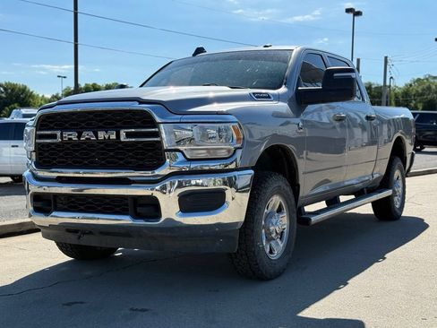 Used 2023 RAM 2500 Tradesman AWD/4WD image 2