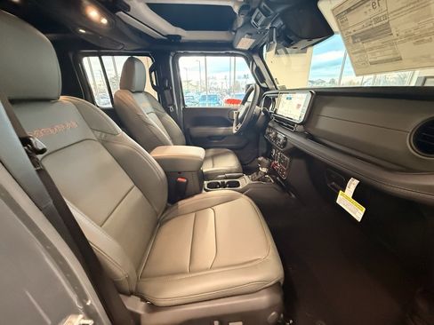 New 2026 Jeep Gladiator Mojave image 14