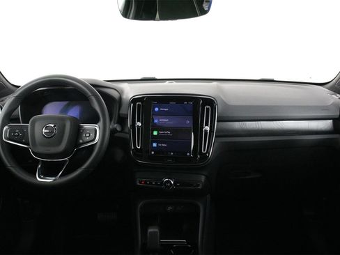 Used 2023 Volvo C40 P8 Recharge Plus image 7