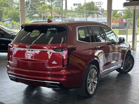 Used 2021 Cadillac XT6 Premium Luxury AWD/4WD image 7