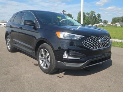 Used 2024 Ford Edge SEL w/ Convenience Package