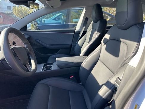 Used 2024 Tesla Model 3 Standard Range image 7