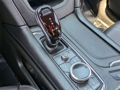 Used 2024 Cadillac XT6 Premium Luxury image 18