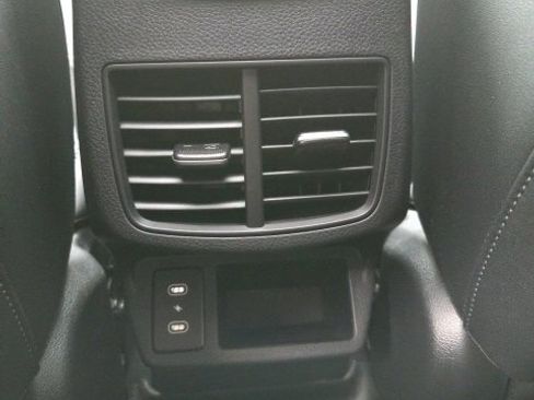 Certified 2024 Kia Seltos SX w/ SX Sunroof Package image 22