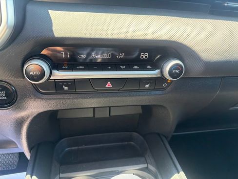 Used 2024 MAZDA CX-50 AWD 2.5 S w/ Accent Package image 18