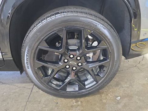 New 2026 Chevrolet Traverse RS w/ LPO, Floor Liner Package AWD/4WD image 38