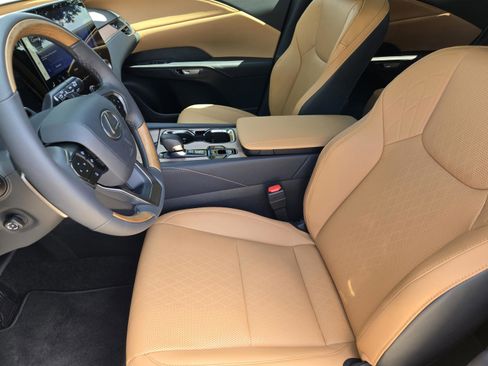 New 2026 Lexus RX 350 FWD image 5