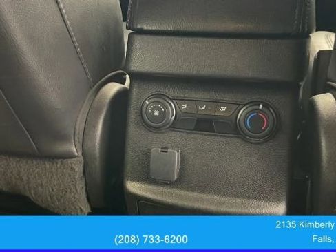 Used 2015 Ford Explorer XLT w/ Equipment Group 202B AWD/4WD image 38