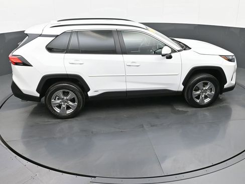 Used 2024 Toyota RAV4 LE image 33