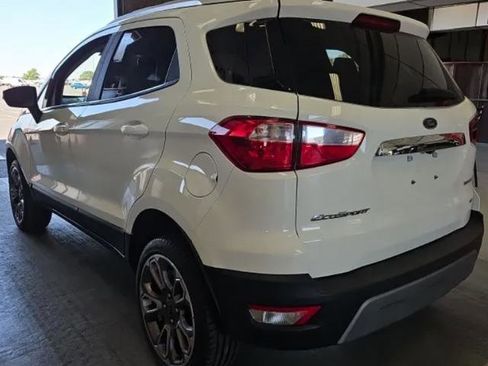 Used 2019 Ford EcoSport Titanium image 3