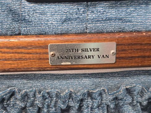 Used 1991 Dodge B2500 image 82