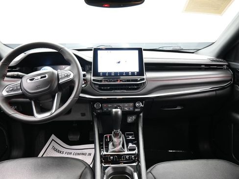 Certified 2023 Jeep Compass Trailhawk w/ Trailhawk Elite Group image 13