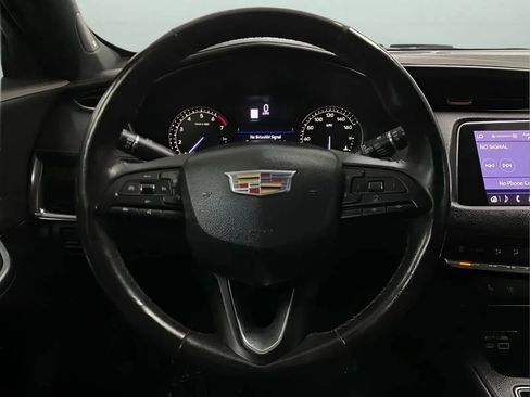 Used 2019 Cadillac XT4 Premium Luxury FWD image 17