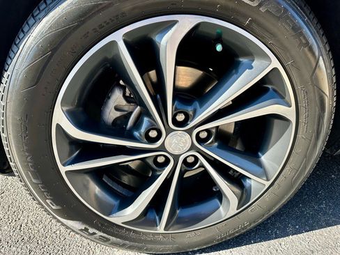 Used 2021 Buick Encore GX Essence w/ Advanced Technology Package image 27